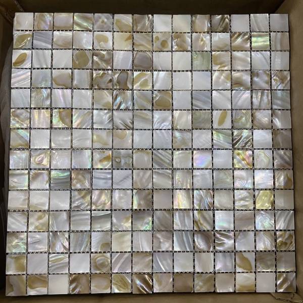 Gạch mosaic xà cừ màu vàng chip vuông VMSXCV-0001