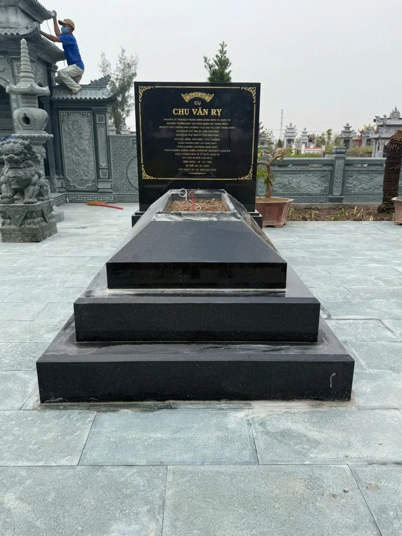 Thi Công Khu Lăng Mộ Đá Họ Chu Văn Tại Tiền Hải, Thái Bình