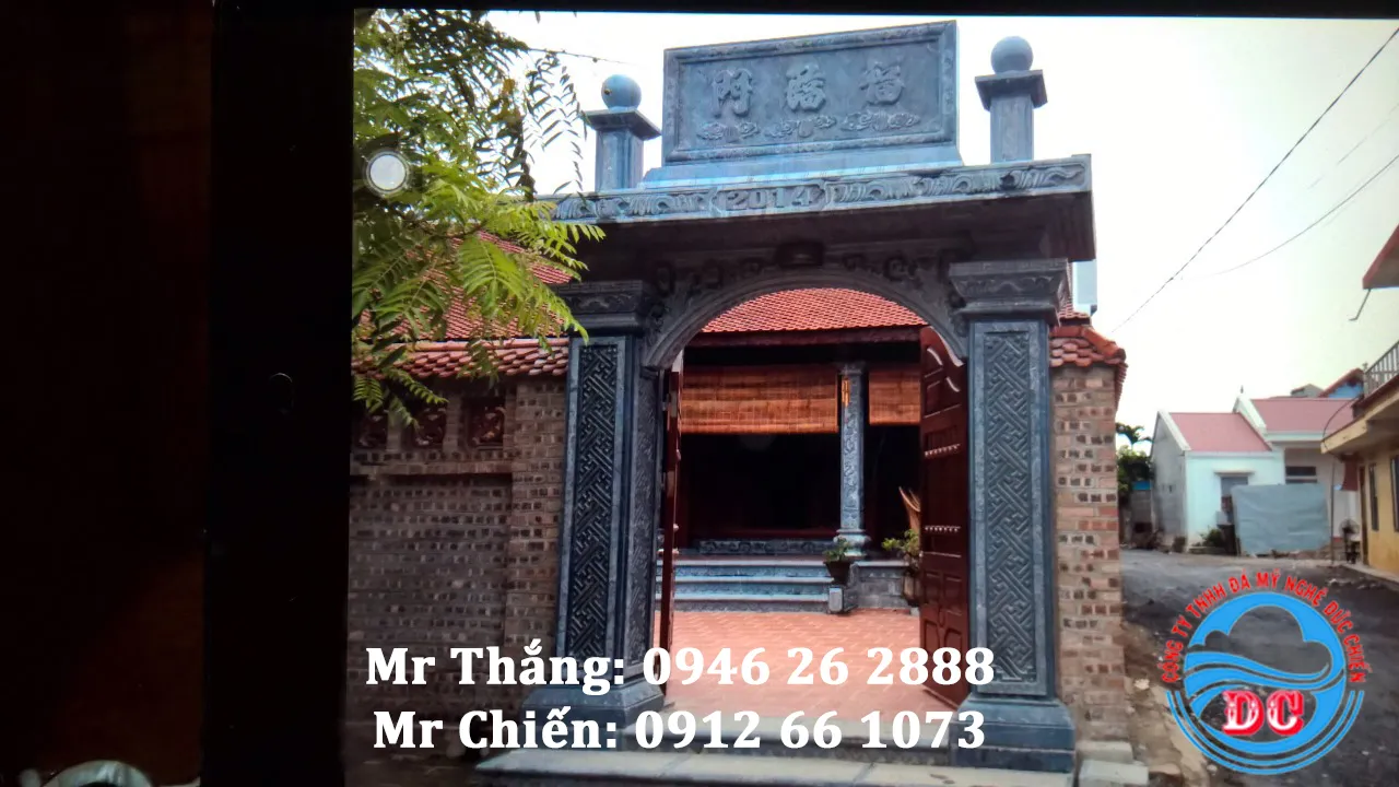 Mẫu cổng đ&aacute; cho nh&agrave; thờ