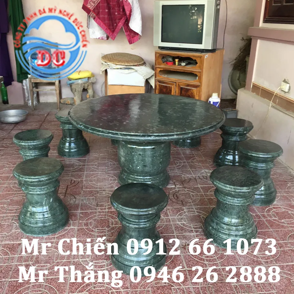 Bàn ghế đá đẹp mẫu BGDDC002 - Đá mỹ nghệ Đức Chiến