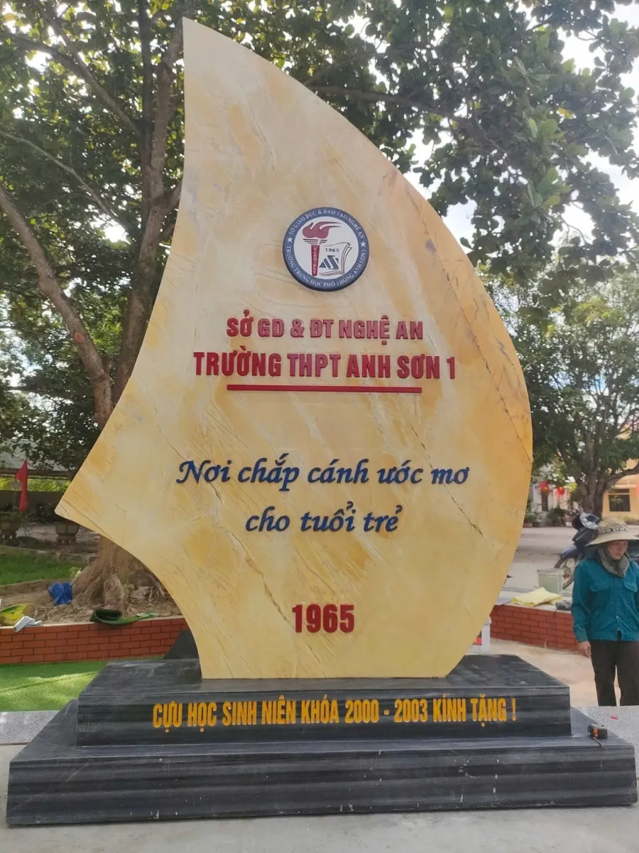 Công trình Bia Đá Trường THPT Anh Sơn 1 - Đá Mỹ Nghệ Đức Chiến