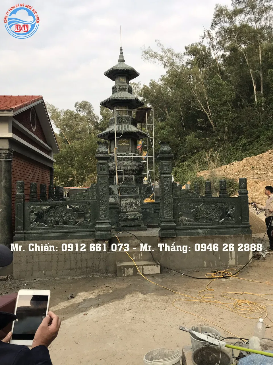 Lăng mộ tháp gia đình tại nghĩa trang Cựu Viên Hải Phòng